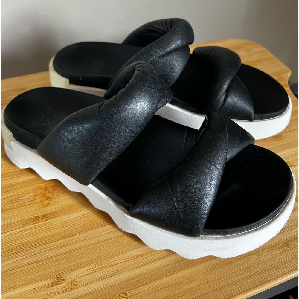 SOREL VIIBE™ TWIST SLIDE WOMEN'S FLAT SANDAL